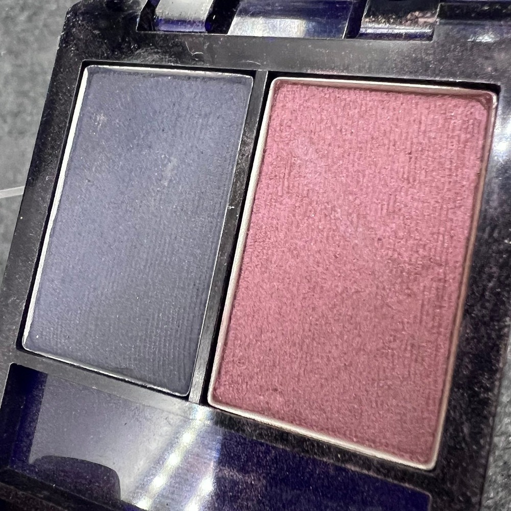 Aloette Cosmetics Eyesilk Duo Denim Sugarplum Eyeshadow 0.14oz - Picture 5 of 6